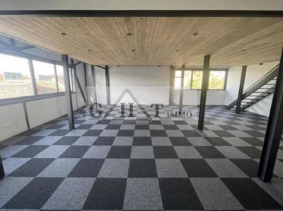 Bureau - 117 m²