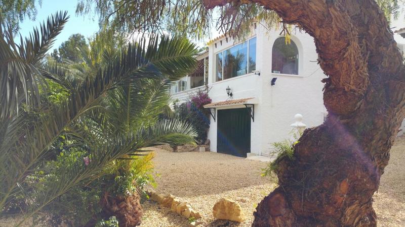 Propriété - 206 m² - 5 pièces