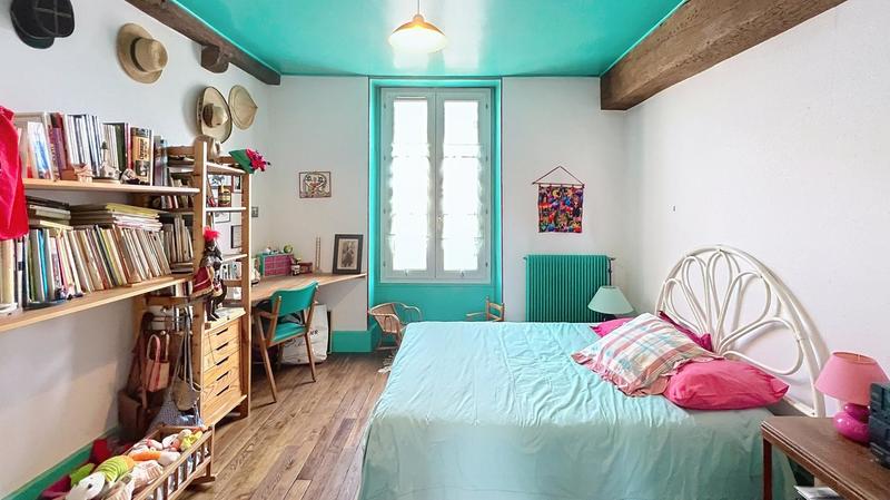 Maison - 208 m² - 8 pièces