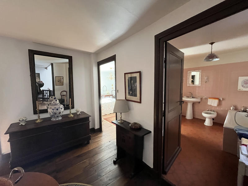 Maison - 420 m² - 15 pièces