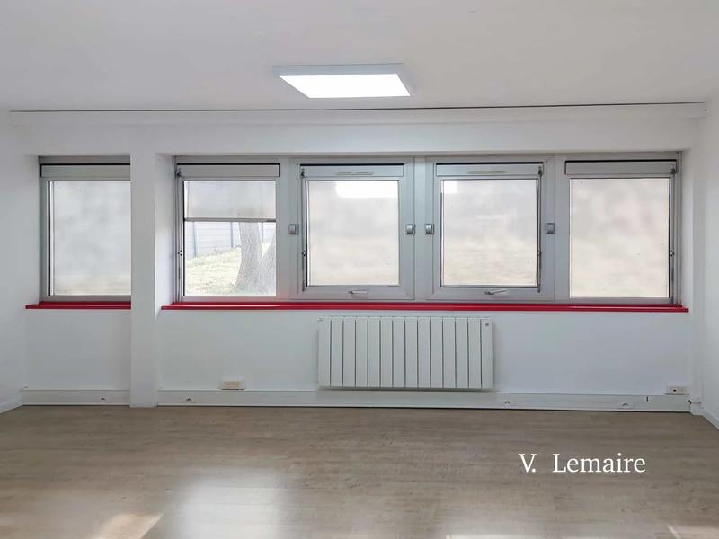 Bureau - 210 m² - 10 pièces