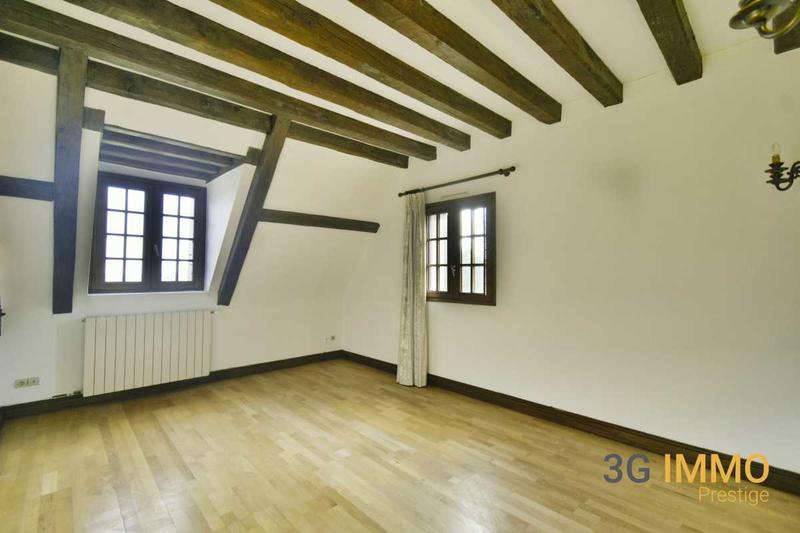 Maison - 257 m² - 7 pièces