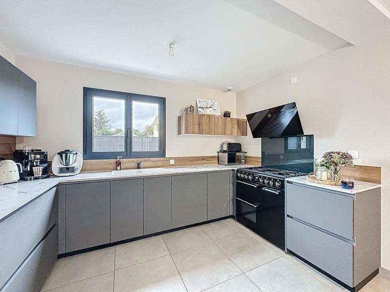 Pavillon - 135 m² - 6 pièces