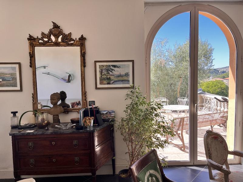 Maison de ville - 300 m² - 9 pièces