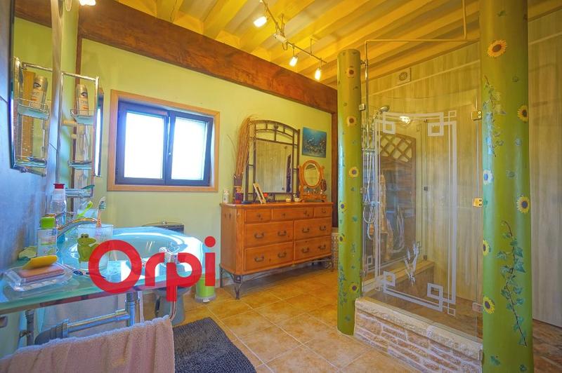 Maison - 300 m² - 5 pièces