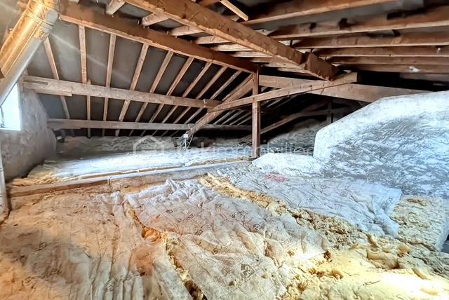 Maison - 260 m² - 9 pièces