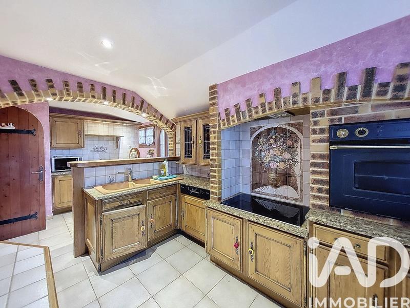 Maison - 294 m² - 10 pièces