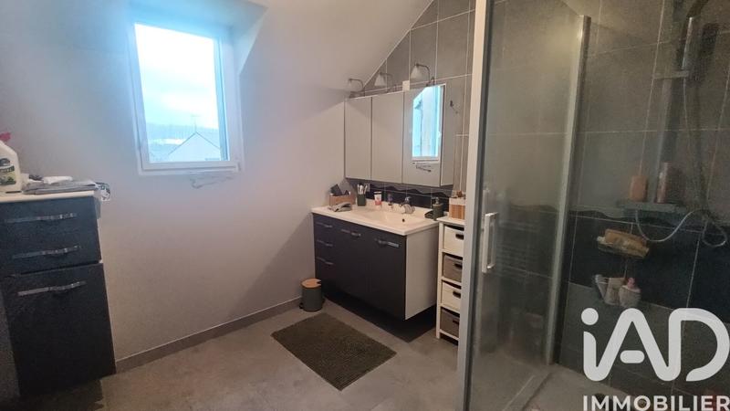 Maison - 137 m² - 7 pièces