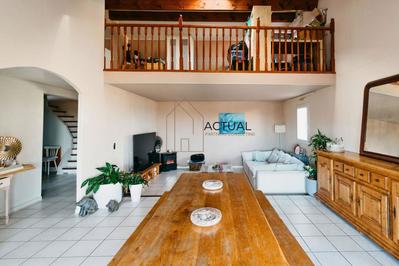 Villa - 153 m² - 7 pièces