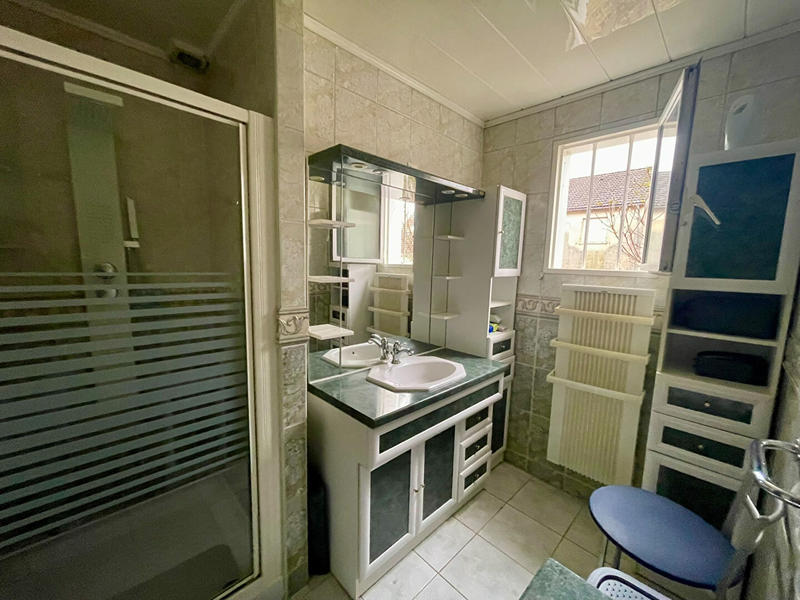 Villa - 99 m² - 6 pièces