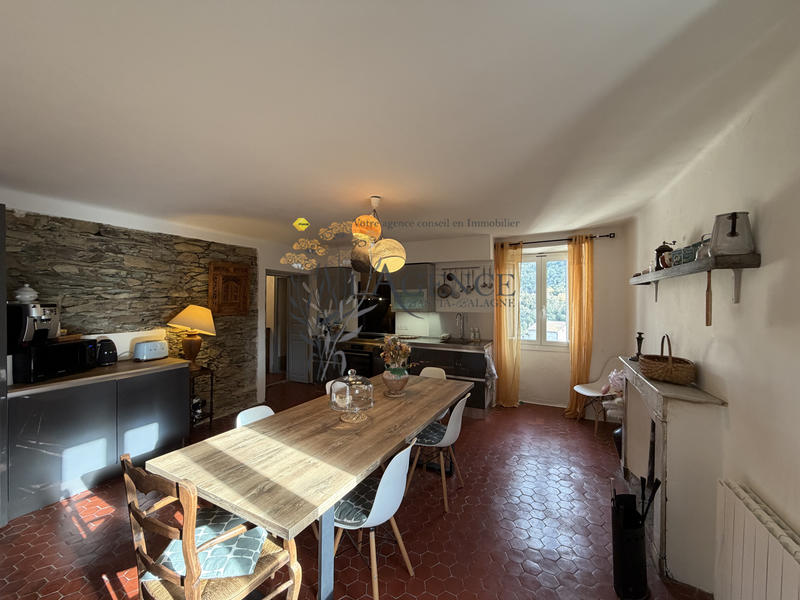 Appartement - 180 m² - 7 pièces