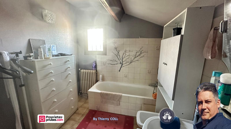 Maison - 215 m² - 7 pièces