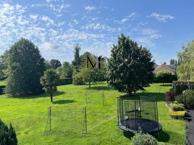 Villa - 220 m² - 10 pièces