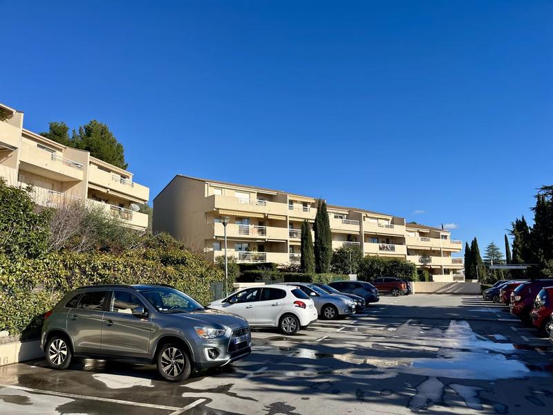 Appartement - 90 m² - 3 pièces