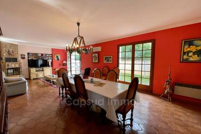 Villa - 141 m² - 5 pièces