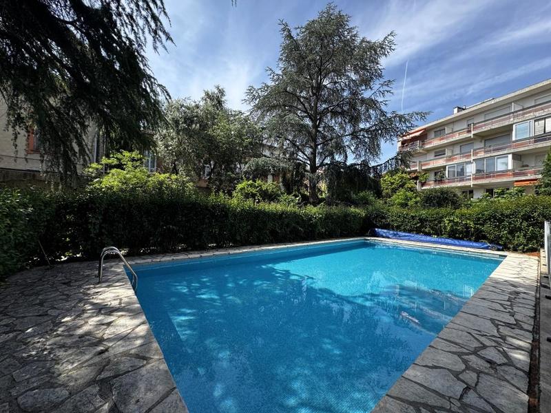 Appartement - 105 m² - 4 pièces