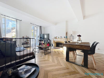 Appartement - 70 m² - 2 pièces