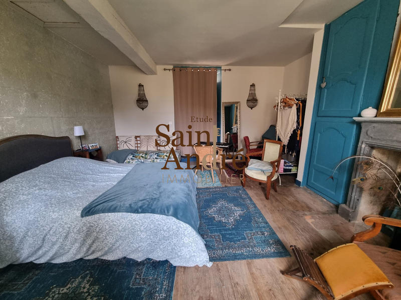 Maison - 427 m² - 13 pièces