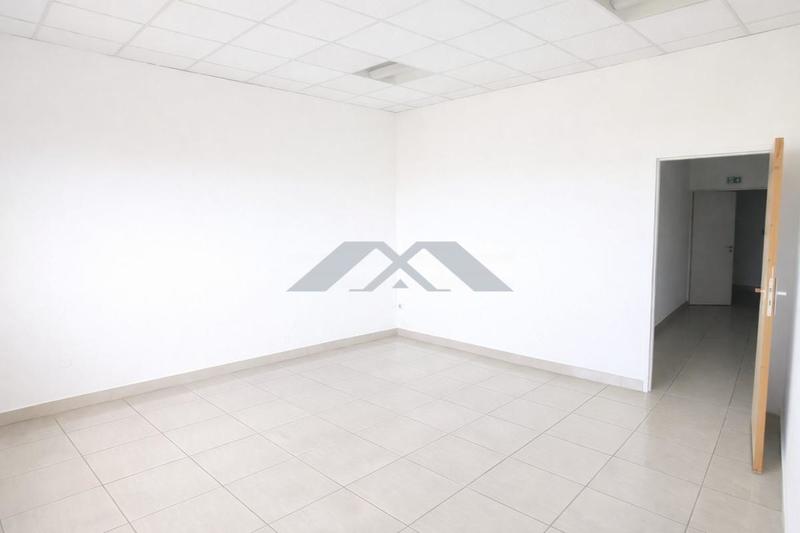 Bureau - 380 m²