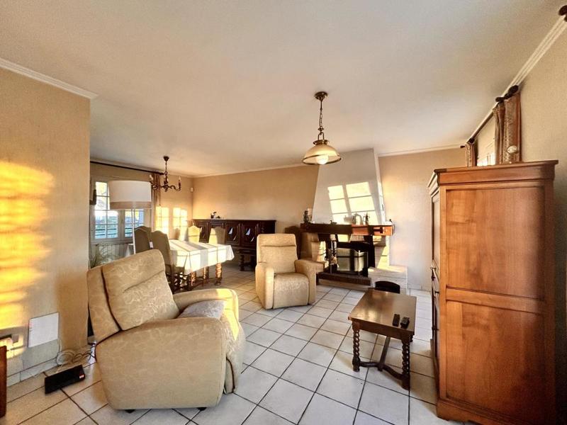 Maison traditionnelle - 156 m² - 7 pièces