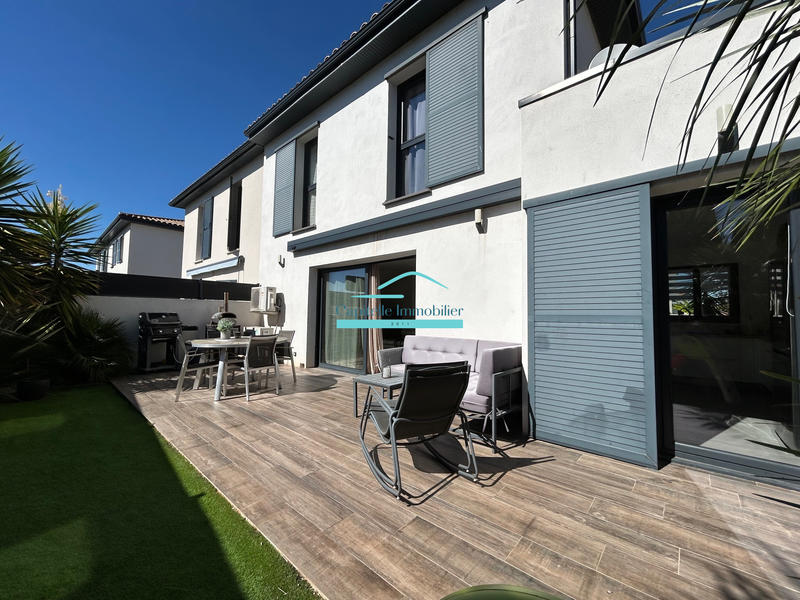 Maison - 102 m² - 4 pièces