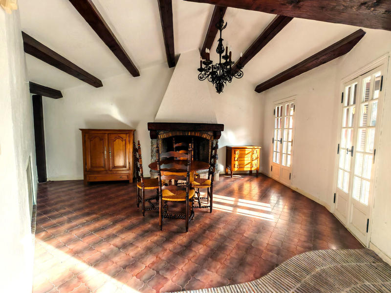 Appartement - 60 m² - 2 pièces