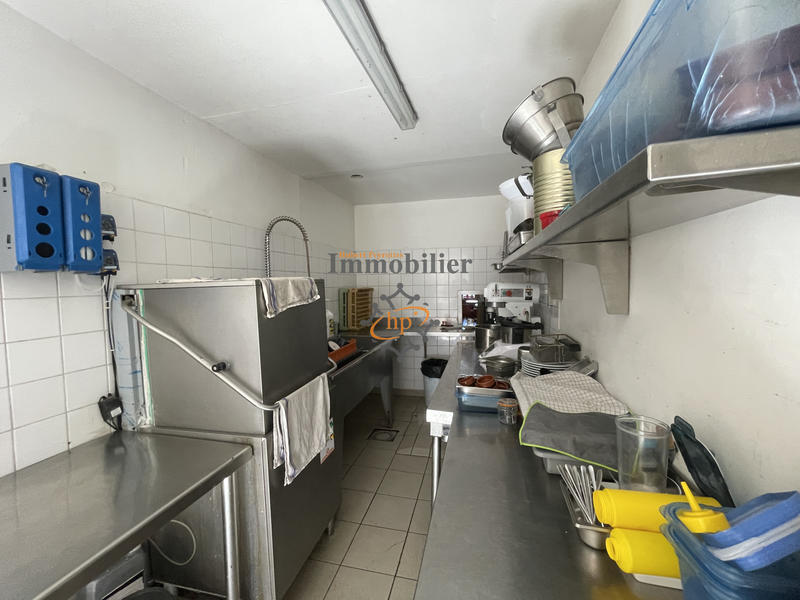 Fonds de commerce - Magasins - 330 m²