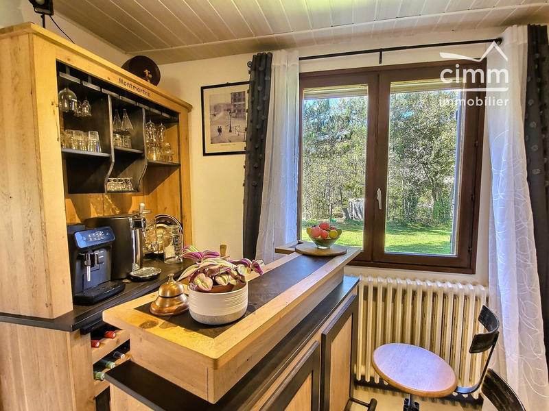 Maison - 215 m² - 7 pièces