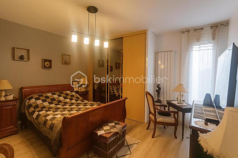 Maison de ville - 111 m² - 5 pièces