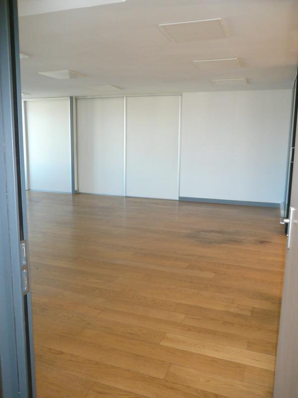 Bureau - 125 m² - 3 pièces