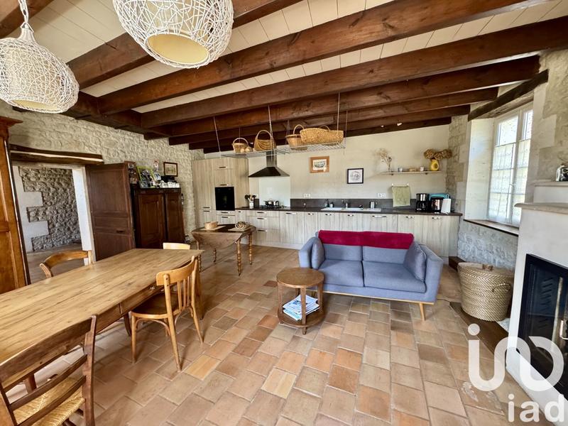 Maison - 240 m² - 7 pièces