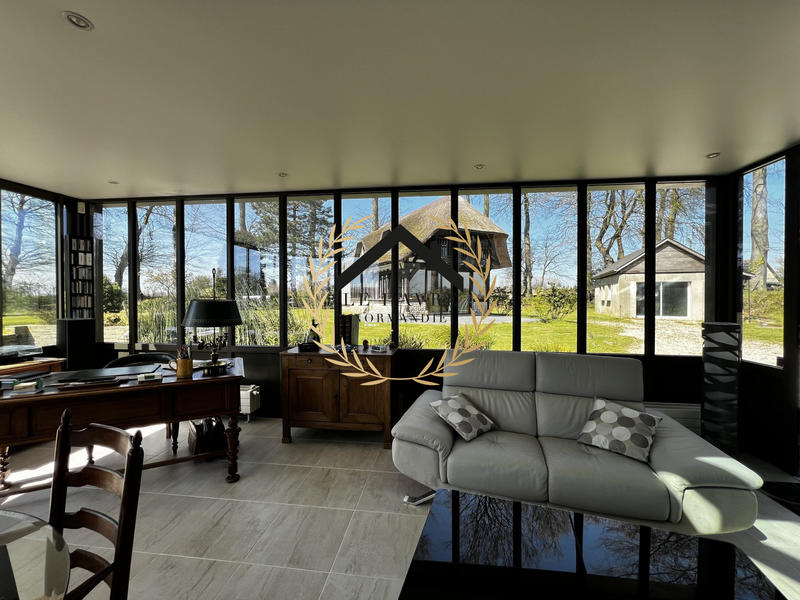 Maison - 253 m² - 10 pièces