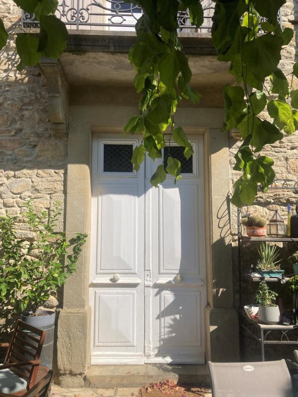 Maison de maîtres - 300 m² - 12 pièces