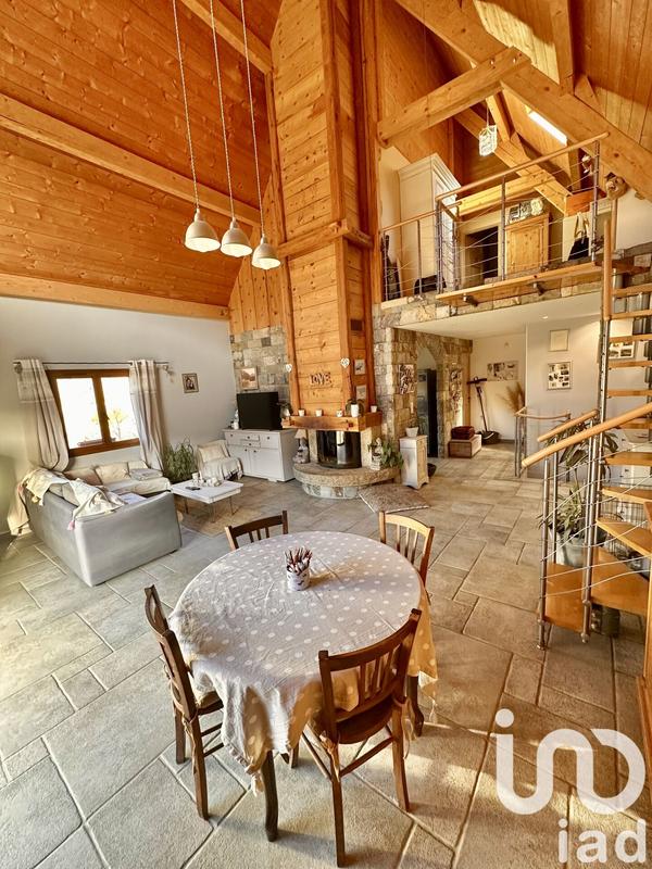 Maison - 115 m² - 5 pièces