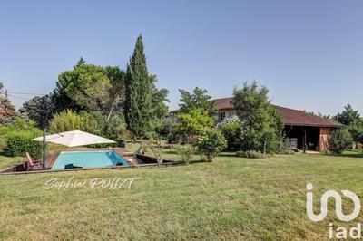 Maison - 350 m² - 10 pièces