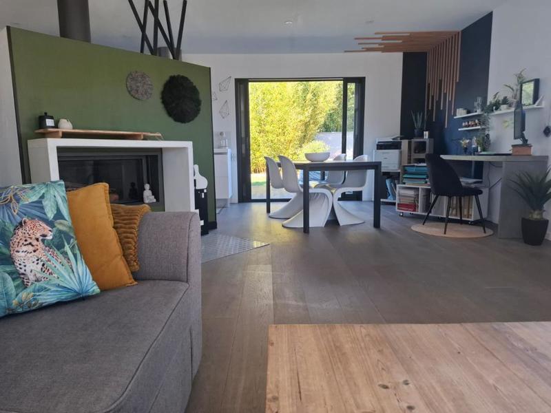 Maison - 103 m² - 6 pièces