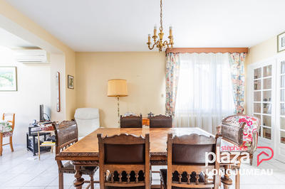 Maison - 186 m² - 8 pièces