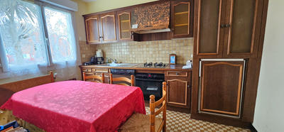 Maison - 11 243 m² - 5 pièces