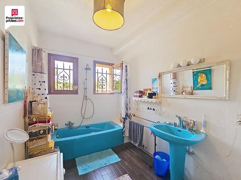 Villa - 265 m² - 8 pièces