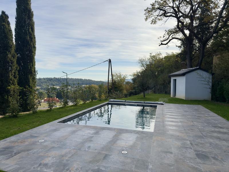 Villa - 198 m² - 6 pièces