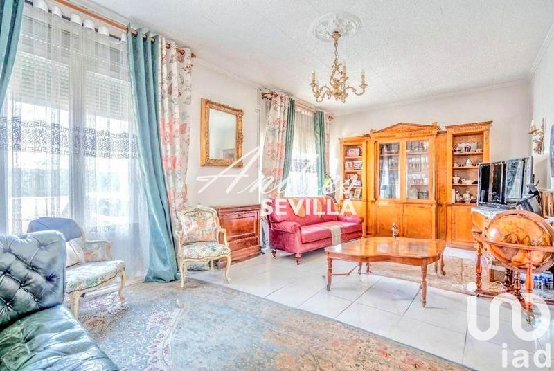 Maison - 167 m² - 9 pièces