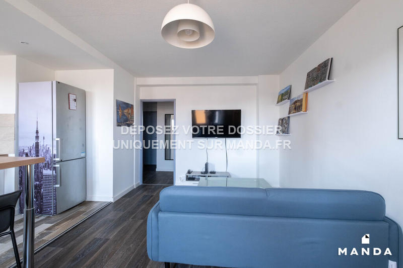 Chambre - 12 m² - 4 pièces