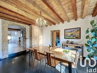 Maison - 221 m² - 10 pièces