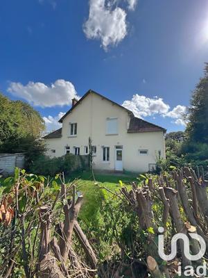 Maison - 142 m² - 10 pièces