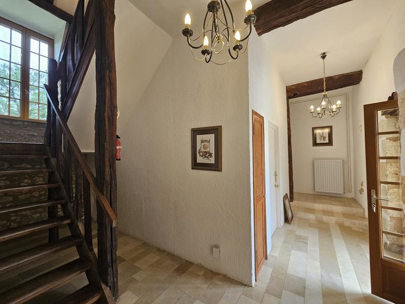 Maison traditionnelle - 192 m² - 7 pièces