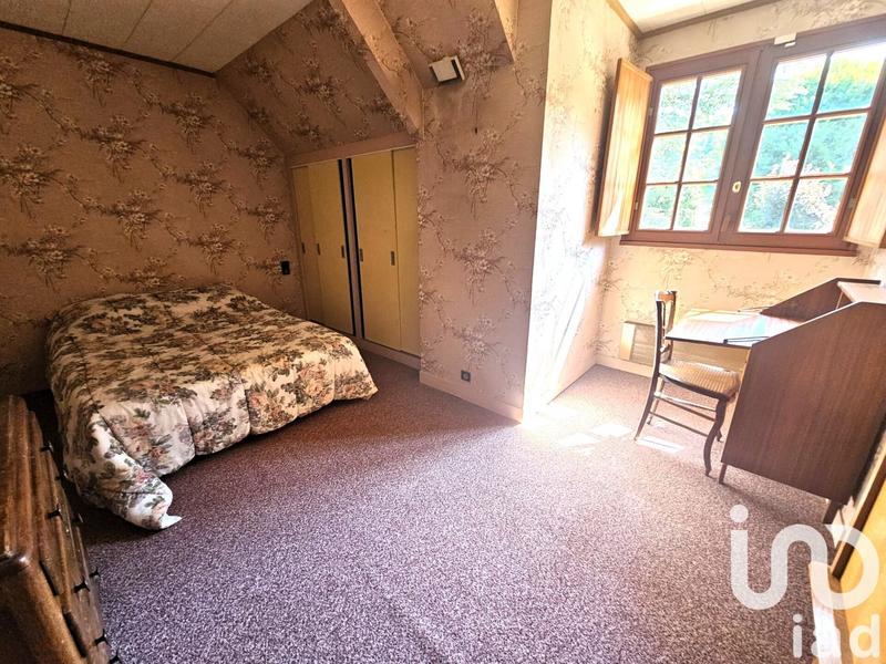 Maison - 225 m² - 8 pièces