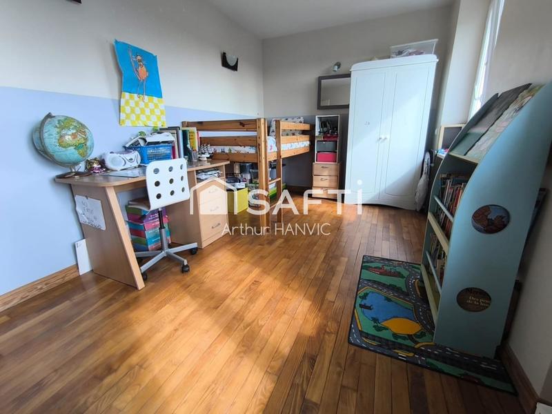 Maison - 135 m² - 7 pièces