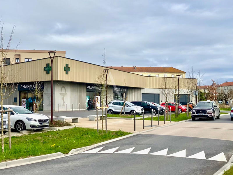 Local d'activité / Entrepôt - 200 m²