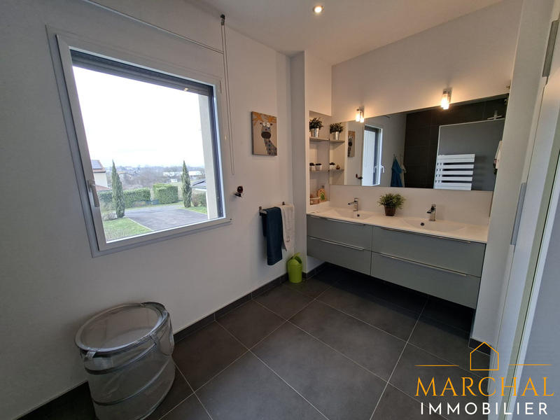 Villa - 294 m² - 10 pièces