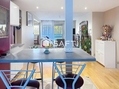 Appartement - 100 m² - 5 pièces